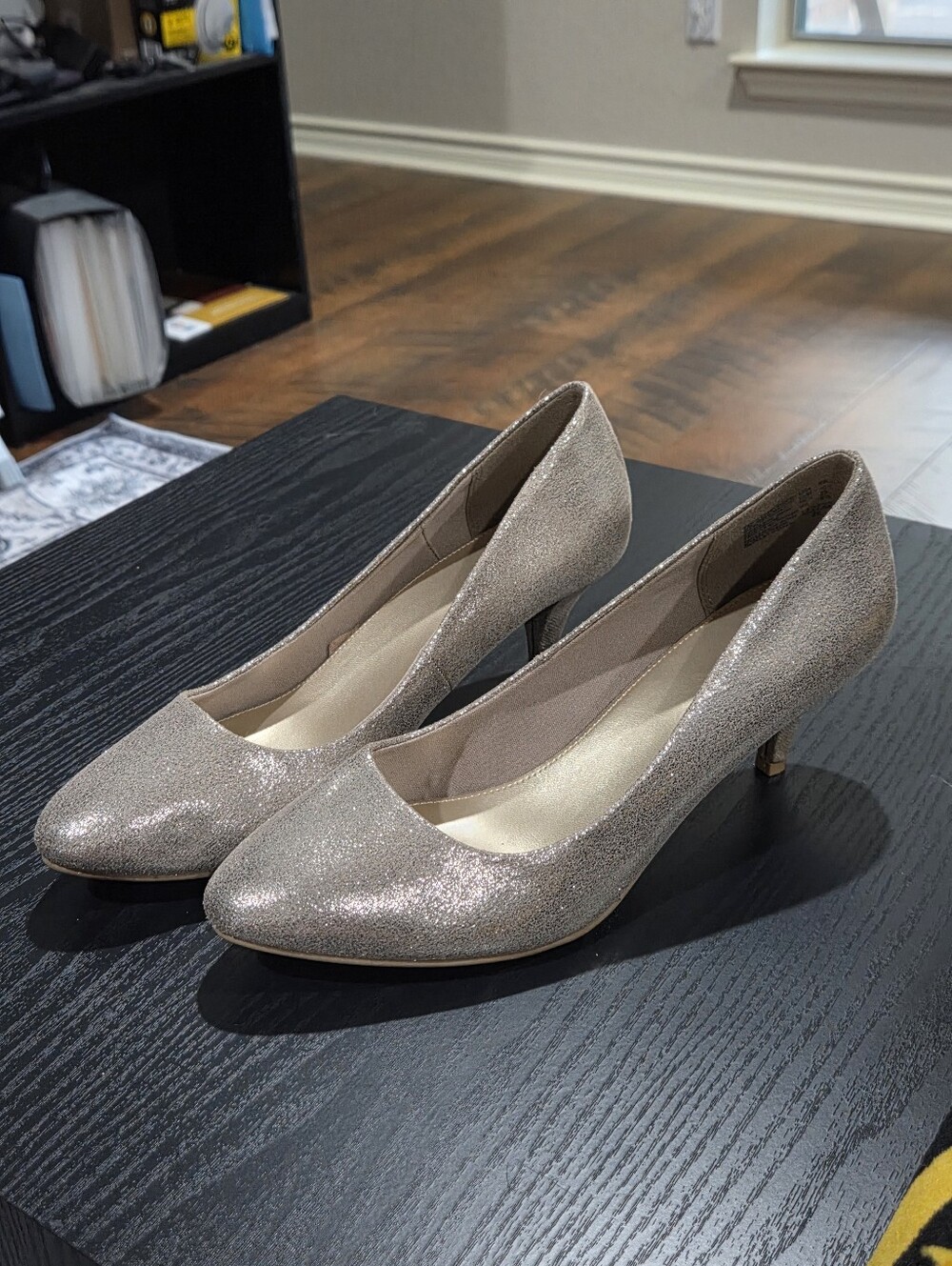 Fioni Rose Gold Metallic Heels, Sz 8W